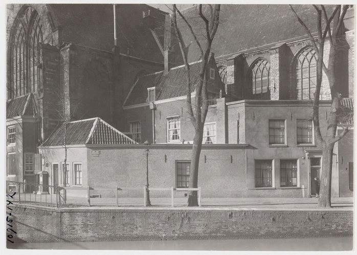 1944 — Oude Kerk (Old Church) sacristy